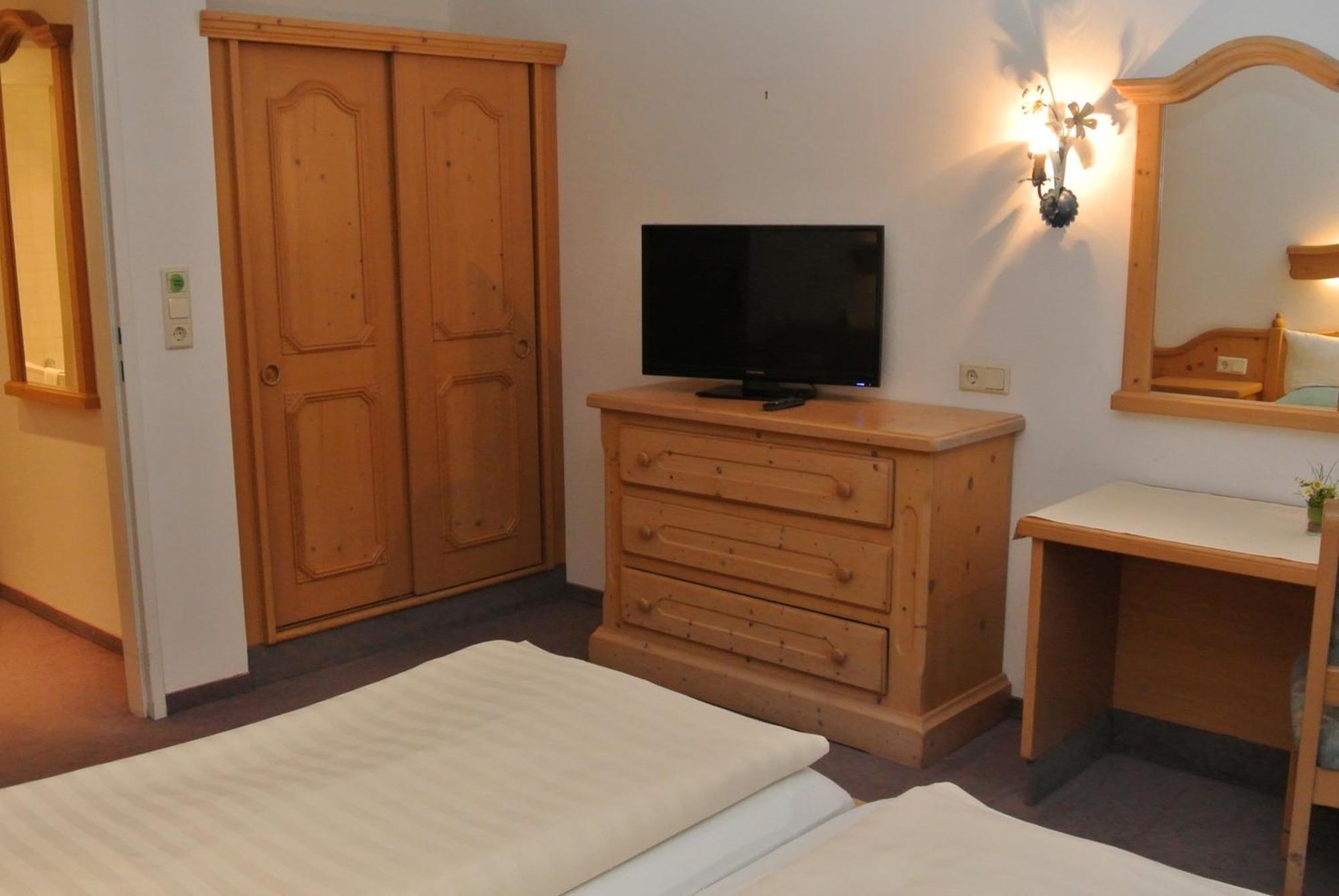 Hotel Gruberhof Innsbruck Igls B&B Chambre photo